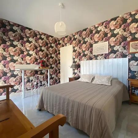 Bed & Breakfast Independante Climatisee 3*