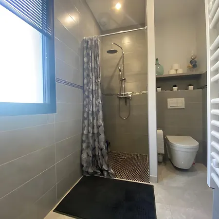 Indépendante Climatisée 3* Laroque-des-Albères