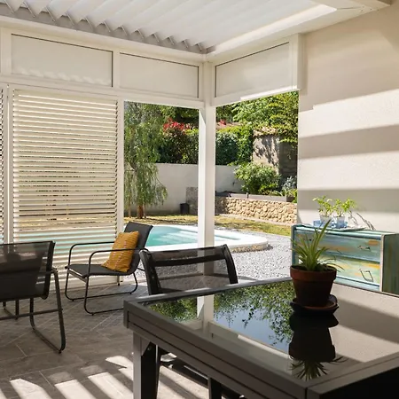 Independante Climatisee Bed & Breakfast 3*