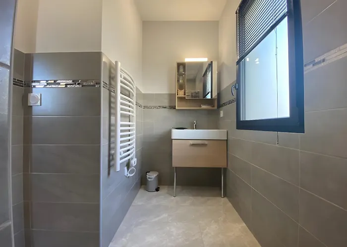 Indépendante Climatisée Bed & Breakfast 3*